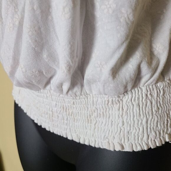 Roommates Ruffled Neckline Top   - Picture 4 of 8